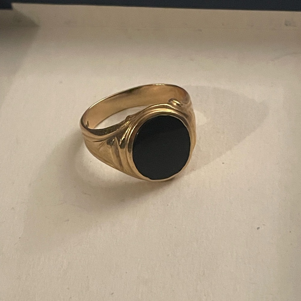 14K Gold and Black Onyx Ring